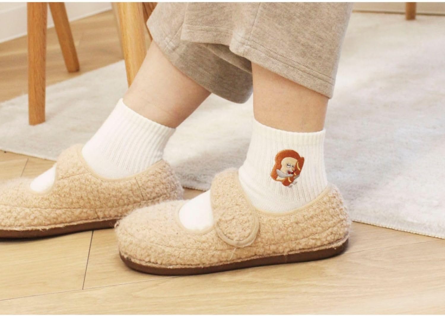 [現貨] パンどろぼう麵包小偷- 刺繡圖案短襪-黑色 SBB0220
