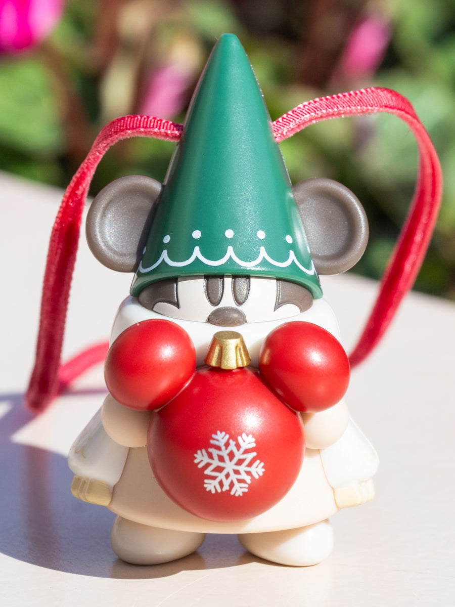 [In Stock] Tokyo Disneyland ~ 2024 Christmas Limited Edition! "Lil Ring Ring" Series - Limited Edition Gashapon Charm (Green Hat/Bean Hat) SH0170