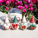 [現貨] 東京迪士尼樂園～2024聖誕限定！"Lil Ring Ring"系列-限量版扭蛋吊飾(綠帽/米帽）SH0170