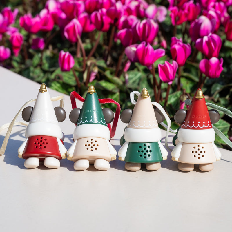 [現貨] 東京迪士尼樂園～2024聖誕限定！"Lil Ring Ring"系列-限量版扭蛋吊飾(綠帽/米帽）SH0170