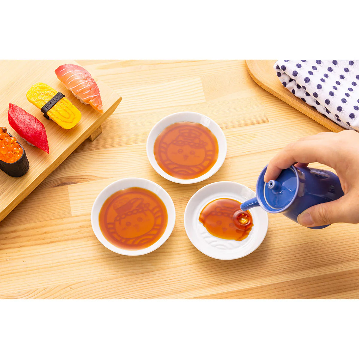 [Ready stock] Chiikawa Chiikawa sushi series ~ Sauce plate (Chiikawa cute) SCH0750