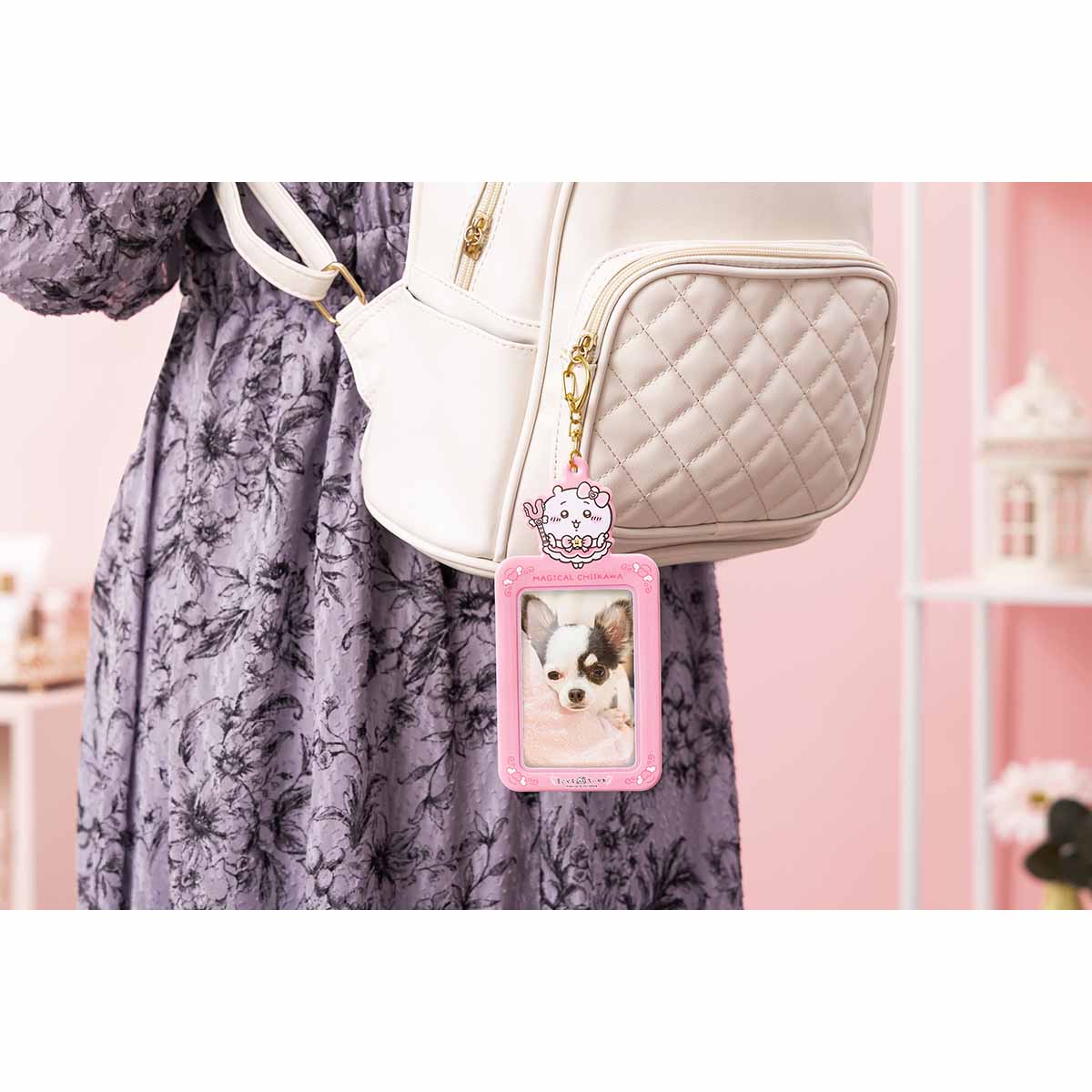 [In Stock] Chiikawa Super Magical Girl Series - Photo Card Holder Keychain (Usagi Rabbit) SCH0261