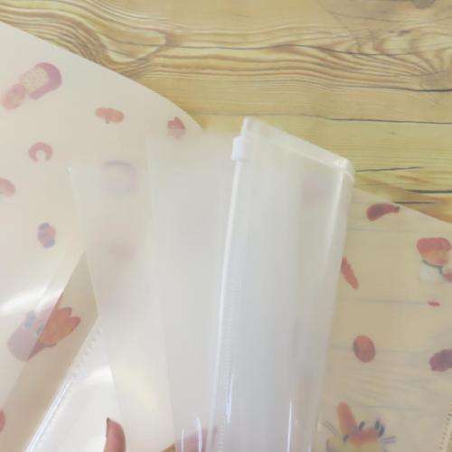[In Stock] Pandoraboo Bread Thief ~ Beige Fine Pattern A4 Folder (6 Pockets + 1 Zippered Pocket) SBB0090