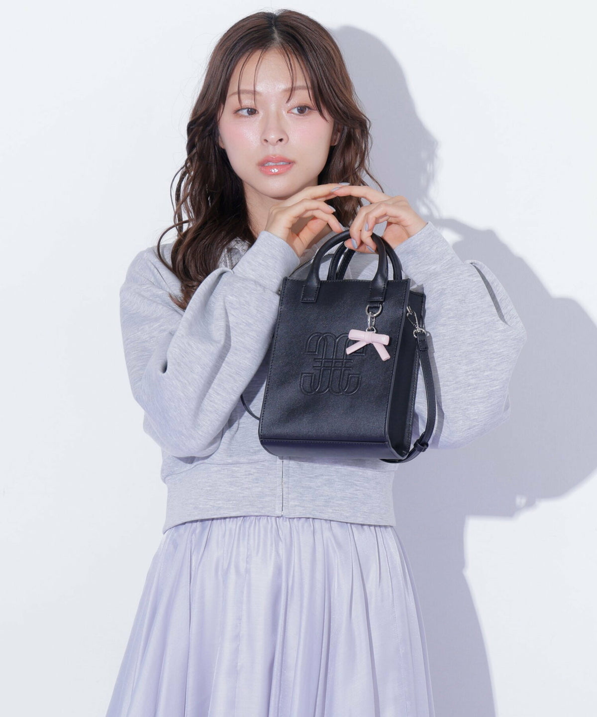 [預訂款] [請先向客服查詢日本庫存]  JILL by JILL STUART- Link J L微章皮革刺繡雙提手帆布迷你托特包（全3色） SG0091