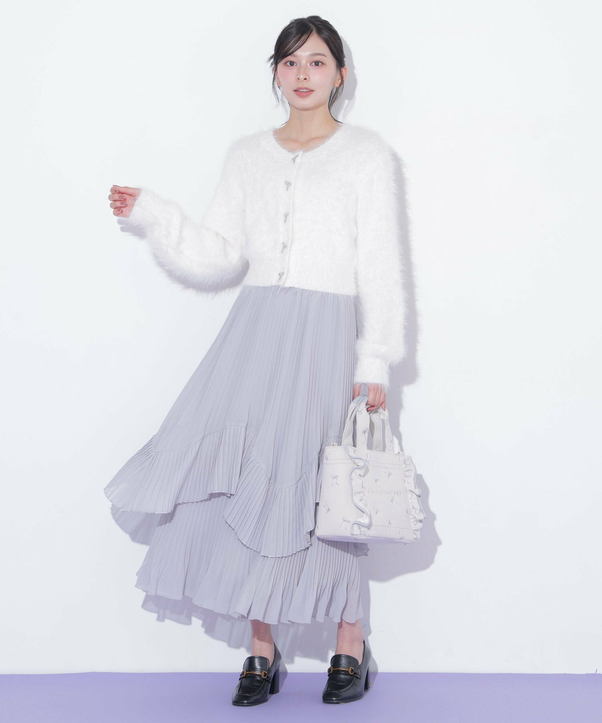 [預訂款] [請先向客服查詢日本庫存] JILL by JILL STUART- 奢華手工立體字母蝴蝶結刺繡波浪邊兩用手提包（全2色） SG0100