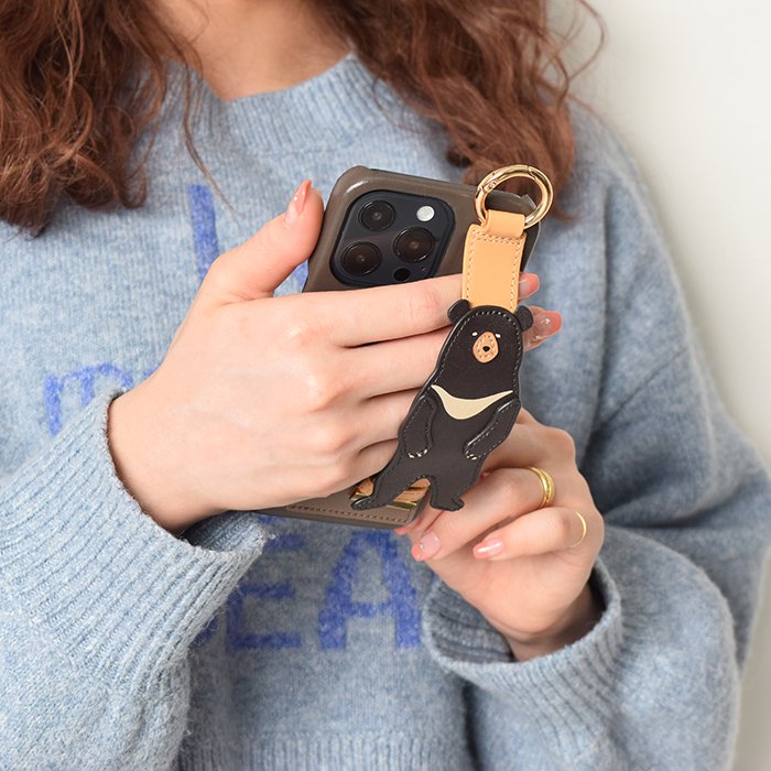 [Pre-order Item] Faux leather iPhone case with black bear/rabbit design, featuring anti-slip wristband and clip slots, and can also be used with a lanyard (2 designs available, compatible with iPhone 13/13 Pro) SH0092 