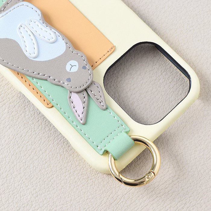 [Pre-order Item] Faux leather iPhone case with black bear/rabbit design, featuring anti-slip wristband and clip slots, and can also be used with a lanyard (2 designs available, compatible with iPhone 13/13 Pro) SH0092 